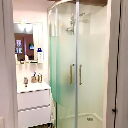 Les Remparts - Centre - Charme & Vue Montagnes *